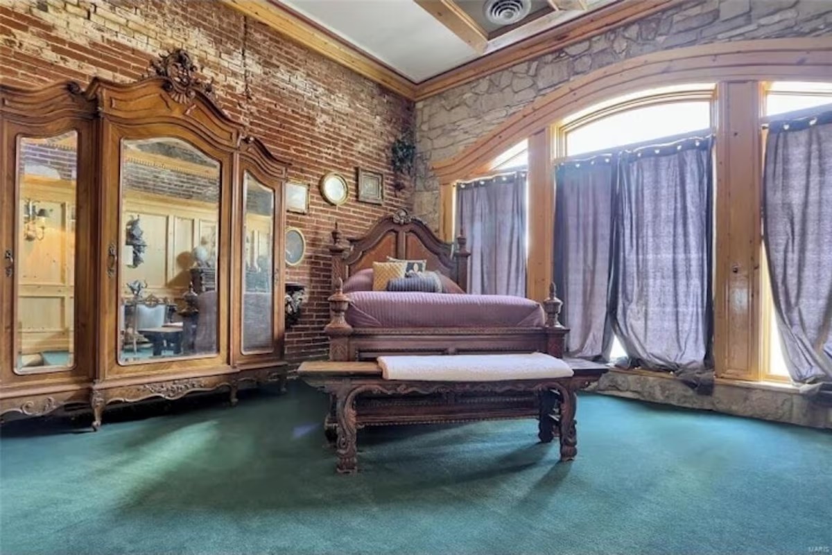 Castle Loft in St. Louis