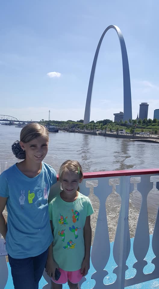 Gateway Arch Riverboat