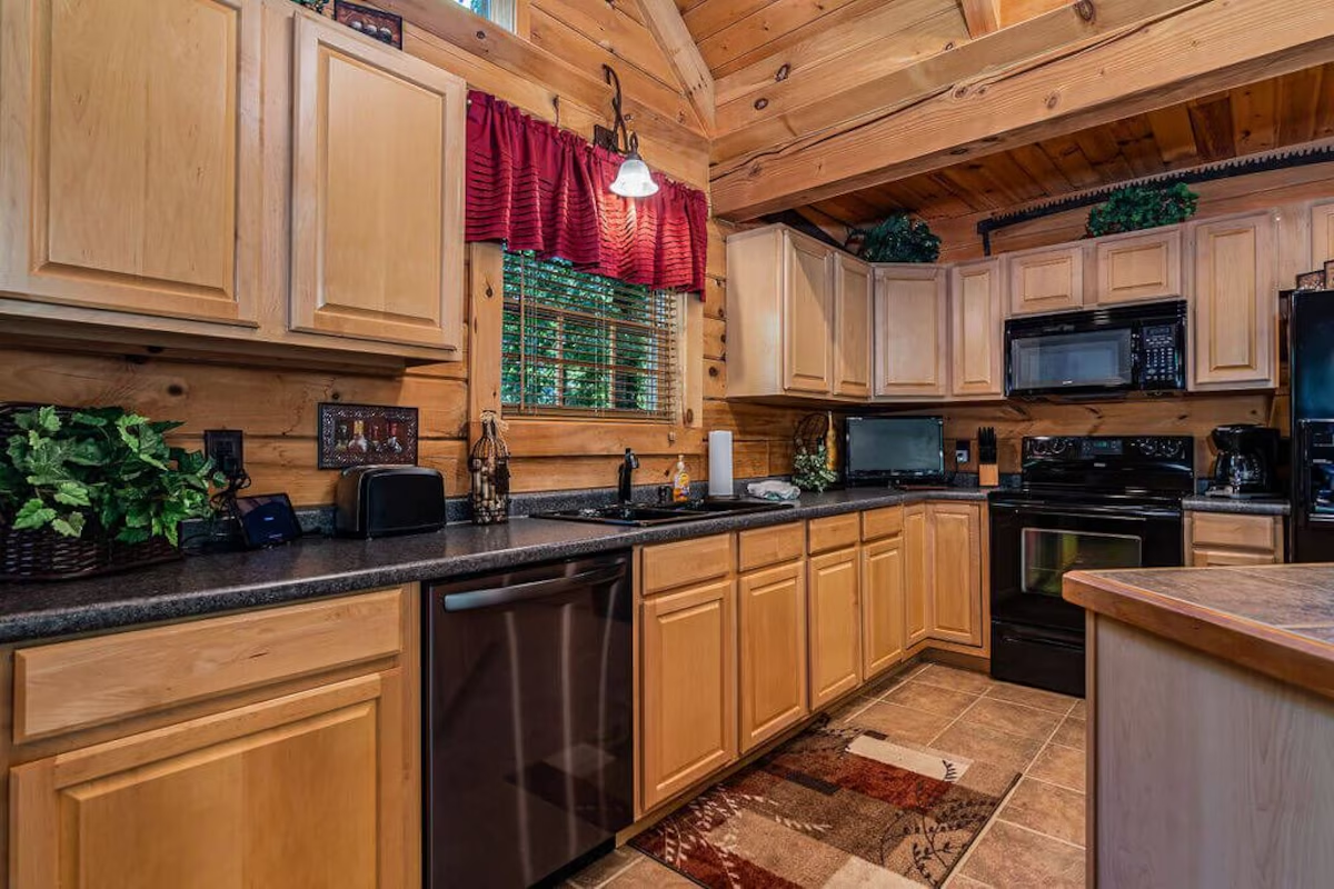 Cedar Cabin in Branson, Missouri