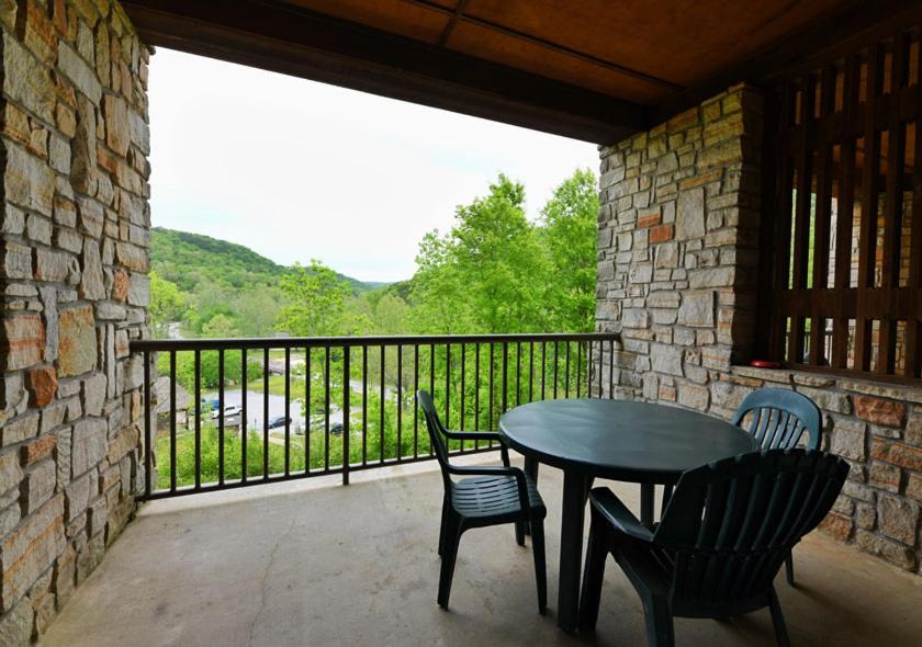 Roaring River State Park