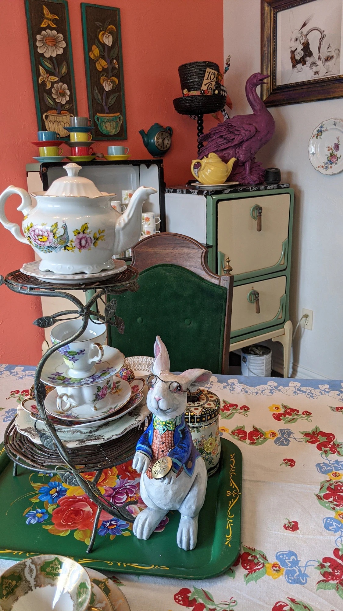 Alice in Wonderland Themed Vacation Rental in Oklahoma City