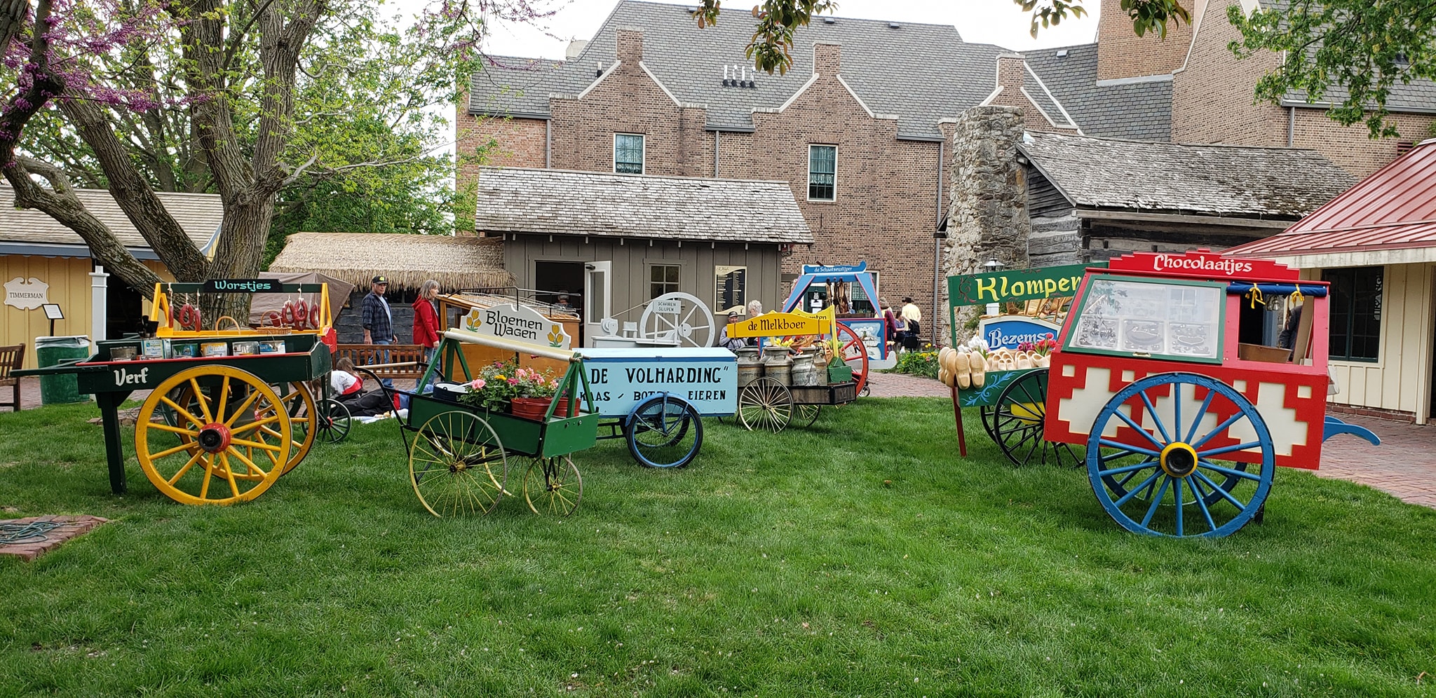 Dutch Carts for Pella's Tulip Time Parade