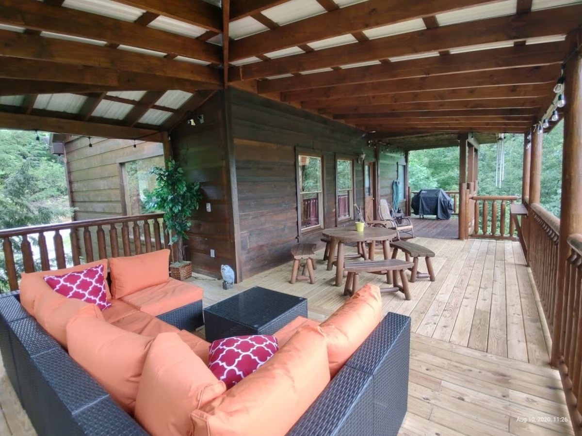 Cozy Cabin in the Smokies