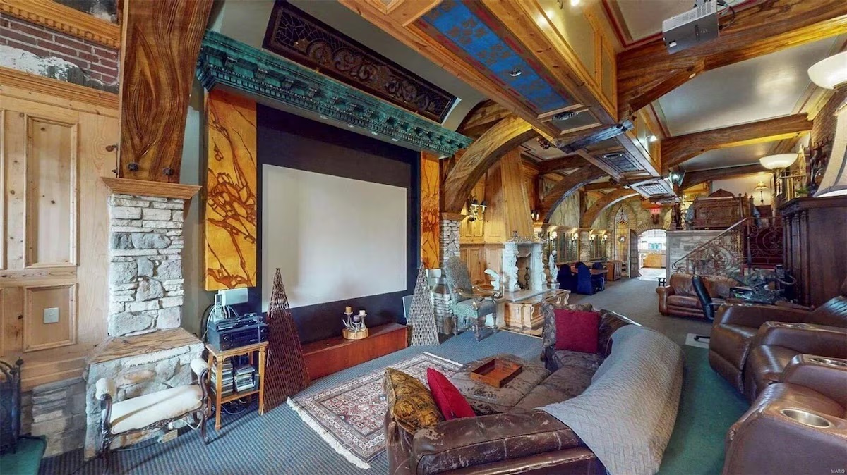 Castle Loft in St. Louis