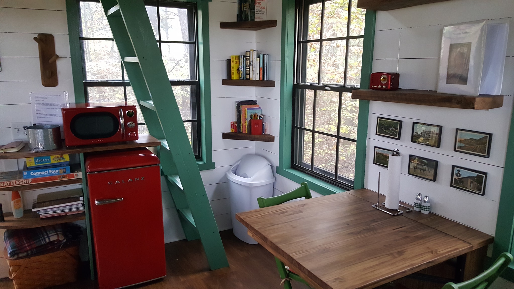 Firefly Treehouse, St.  Joseph, MO